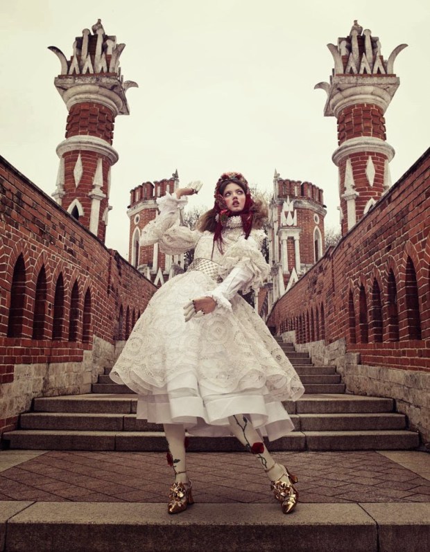 lindsey-wixson-by-emma-summerton-for-vogue-japan-december-2013-4