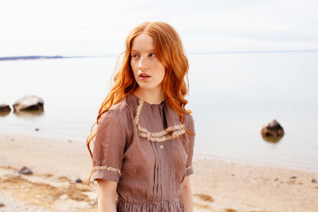 amber_byrne_mahoney_india_salvor_menuez_betty_magazine_summer_editorial_new_york_fashion_photography_polaroid_beach_wanderlust_dreamy_027