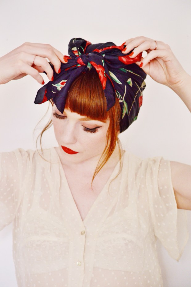 Larkspur Vintage | Tying a Head Scarf