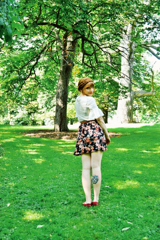 Larkspur Vintage | Outfit: Fit For A Queen