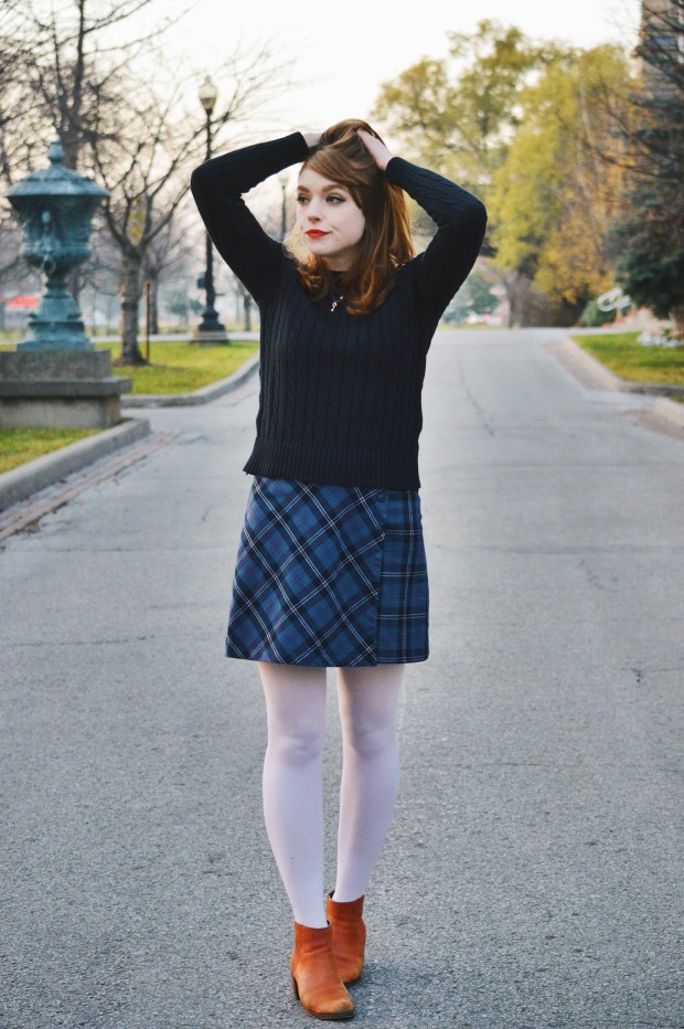 Larkspur Vintage | Outfit: Sweater Forever