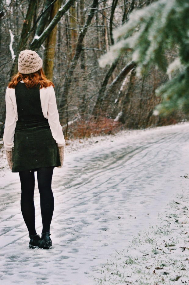 Larkspur Vintage | Outfit: Coming Home