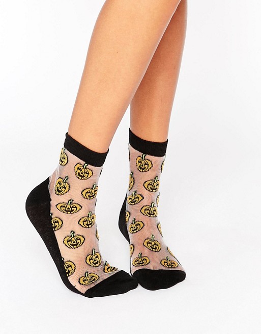 Larkspur Vintage | Halloween Themed Clothing Roundup